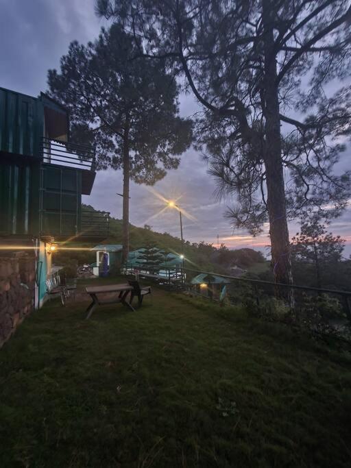 Kasauli Cascade A Cheerfull 4 Bedroom Challet 외부 사진
