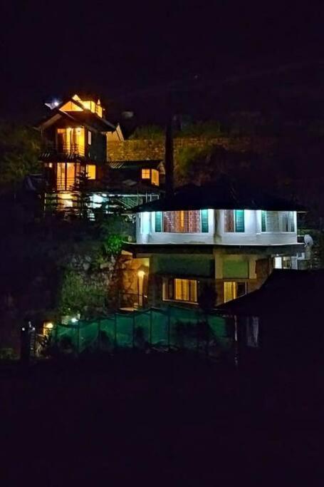 Kasauli Cascade A Cheerfull 4 Bedroom Challet 외부 사진