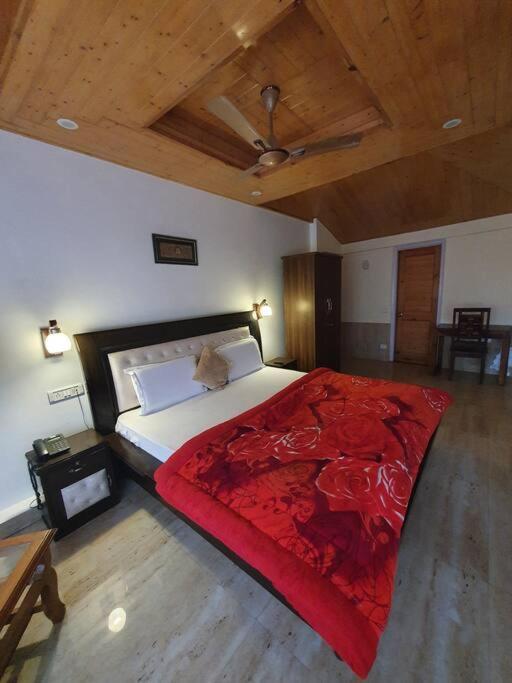 Kasauli Cascade A Cheerfull 4 Bedroom Challet 외부 사진