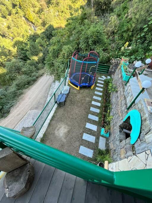 Kasauli Cascade A Cheerfull 4 Bedroom Challet 외부 사진