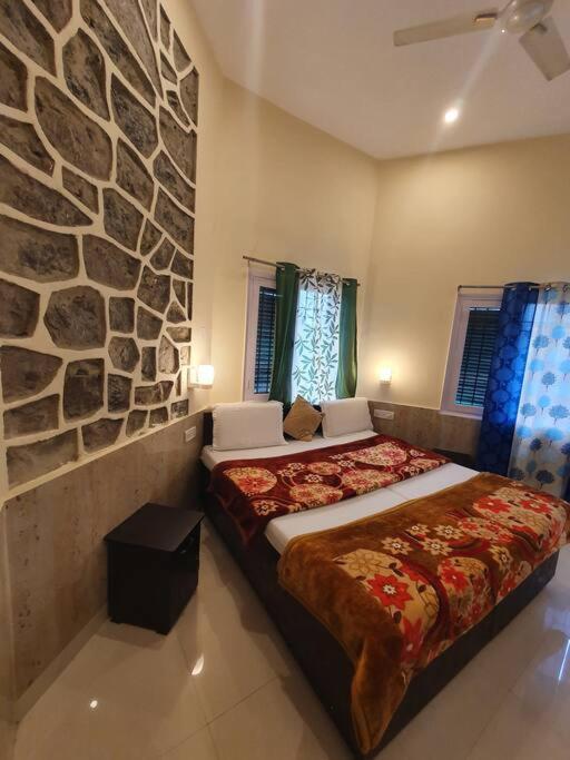 Kasauli Cascade A Cheerfull 4 Bedroom Challet 외부 사진